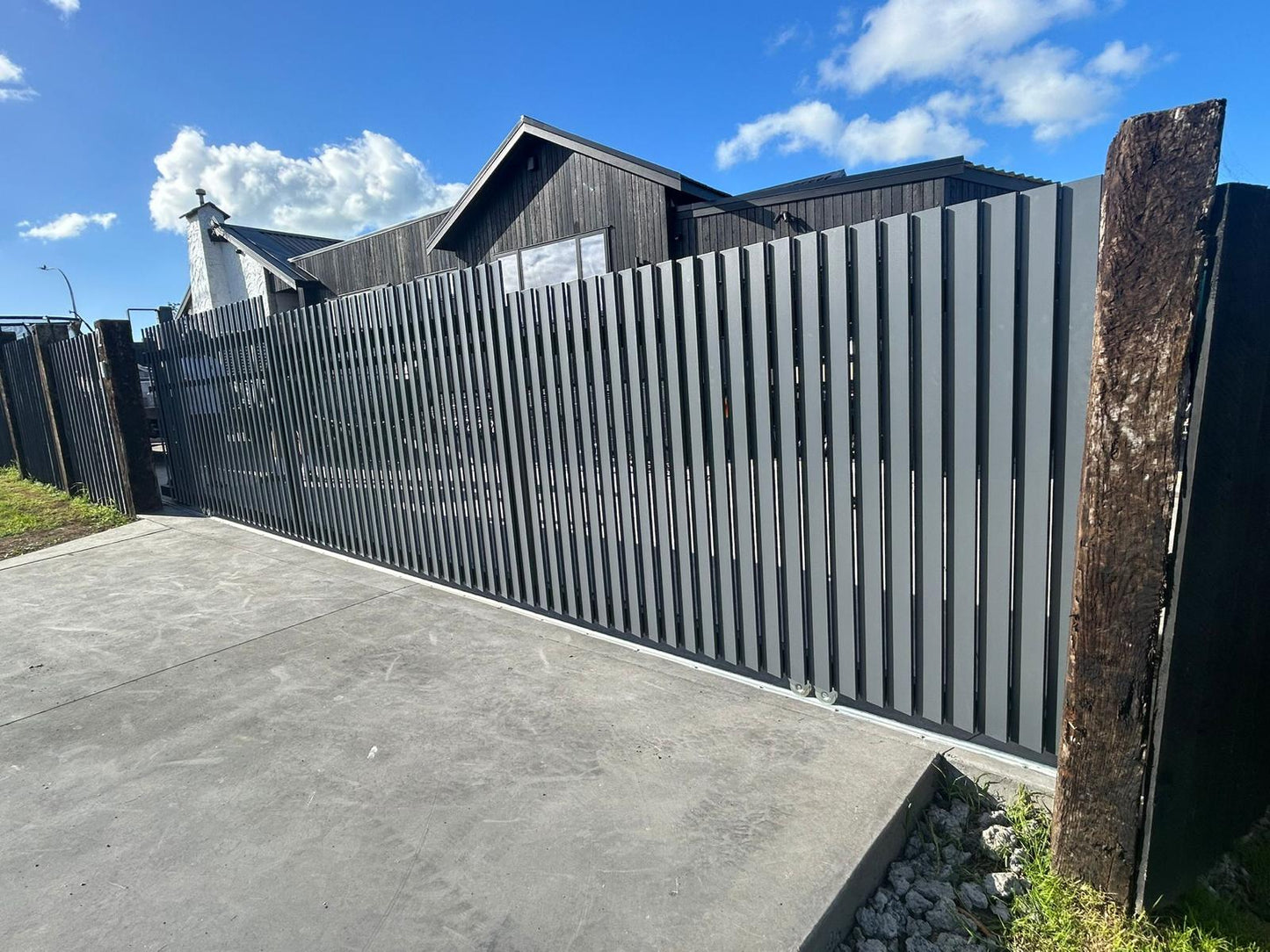 Aluminum Sliding Gate - FGSL03 - SLATE GREY