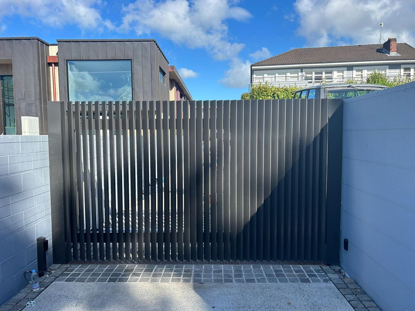 Aluminum Sliding Gate - FGSL - BLACK