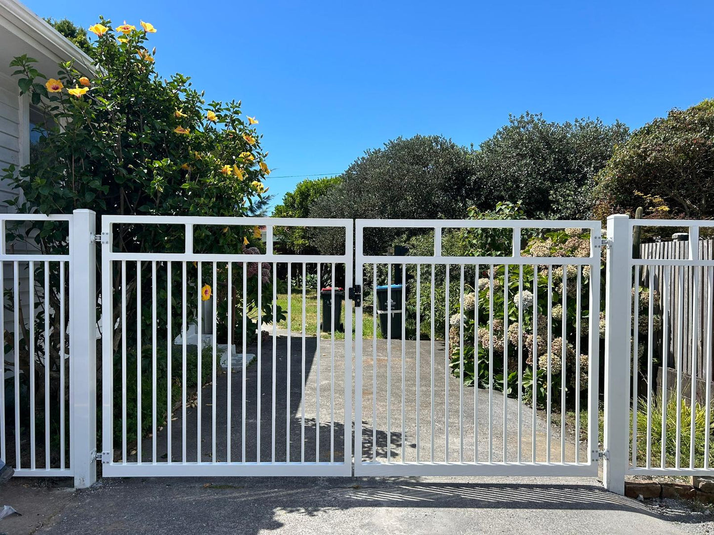 Aluminum Sliding Gate - FGAL02 - WHITE