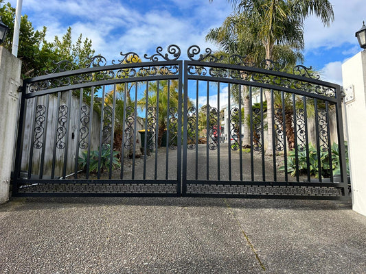 Aluminum Gate - Classical Design - BLACK