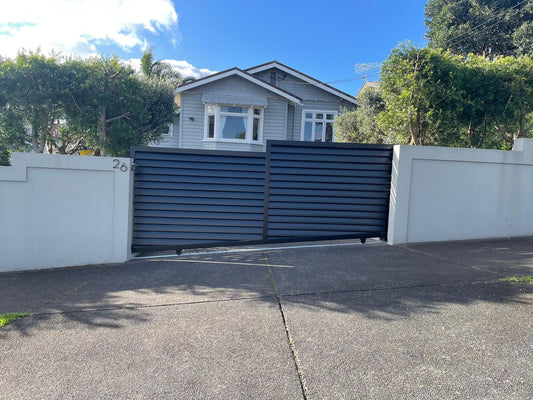 Aluminum Sliding Gate - Louvre Style FGLV03 - BLACK